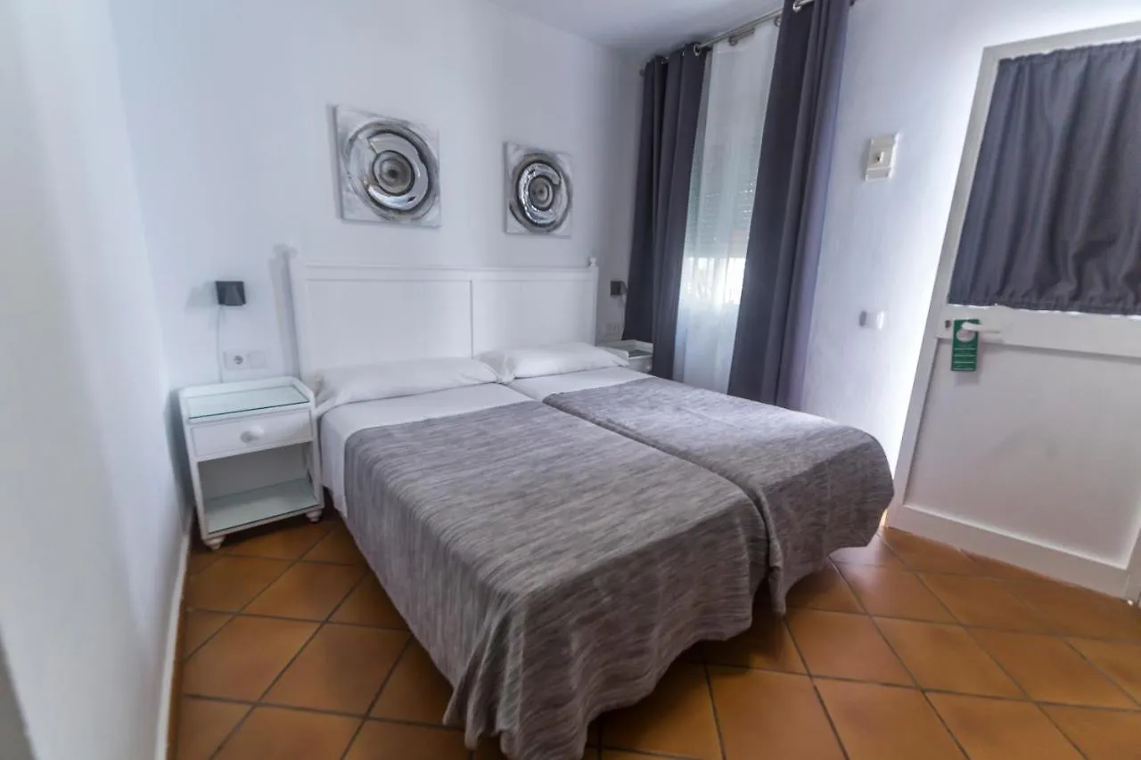 Hostal San Ramon Marbella Gæstehus