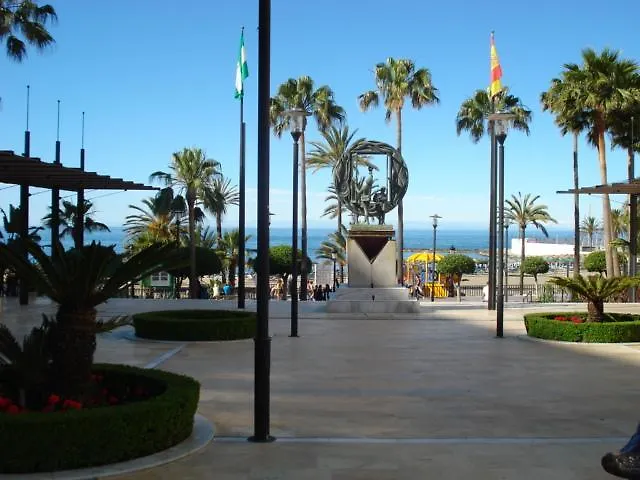 Hostal San Ramon Marbella Gæstehus